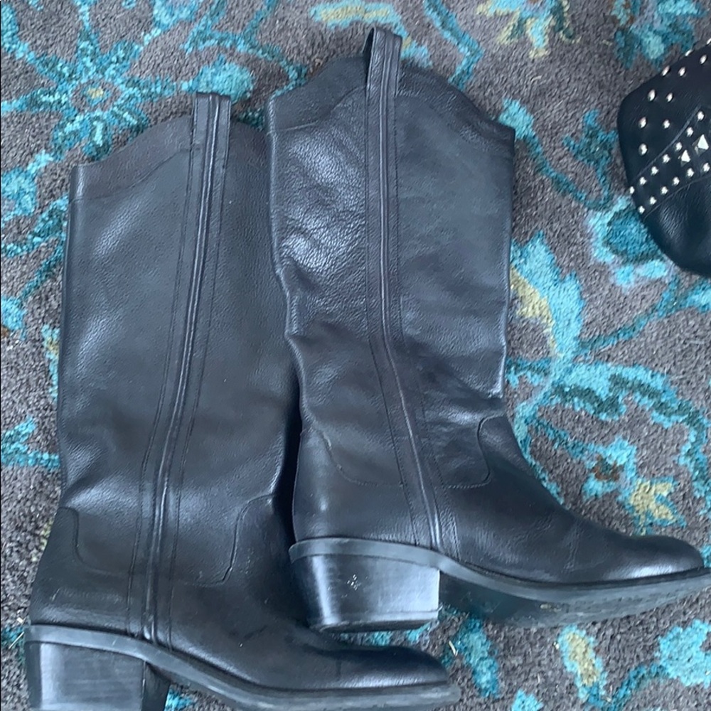 Arthur’s chiang leather boots